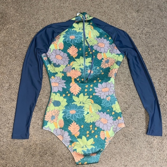 Seea Gaviotas Surf Suit Mirage Floral Medium - Picture 7 of 11